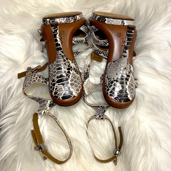 BCBG Maxazria heels 🔥 size 7. Euro 37 - Picture 4 of 15